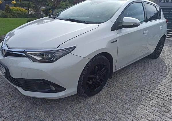 toyota auris świętokrzyskie Toyota Auris cena 51500 przebieg: 102450, rok produkcji 2015 z Kielce